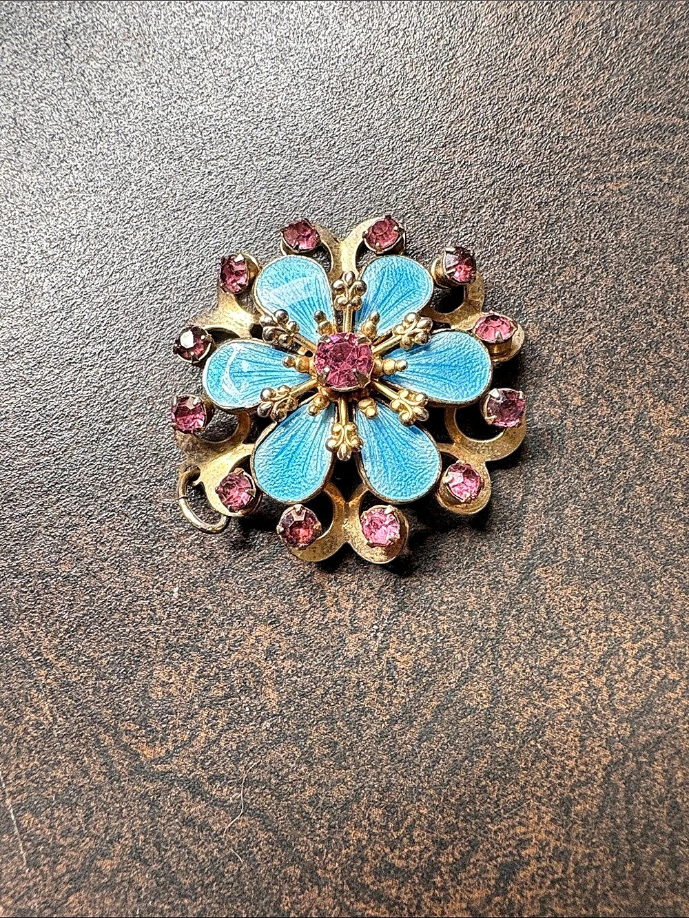 PRETTY VINTAGE 1940-50'S
PINK RHINESTONE & CLOISONNE ENAMEL
FLOWER Pendant